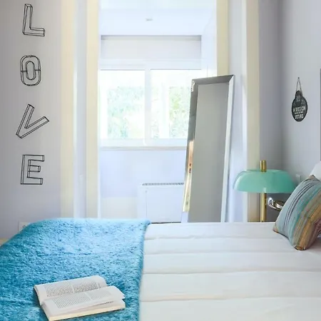 Plum Guide - Nestor Apartman Lisboa
